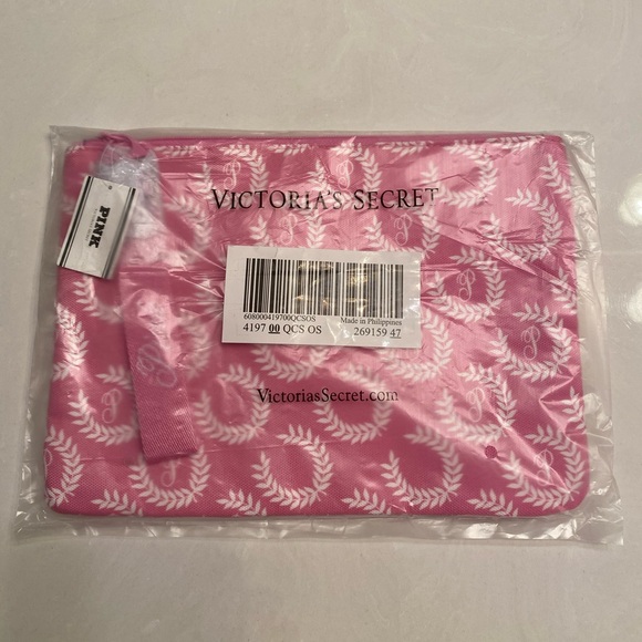 Pink Victoria secret cosmetics bag - Picture 4 of 4